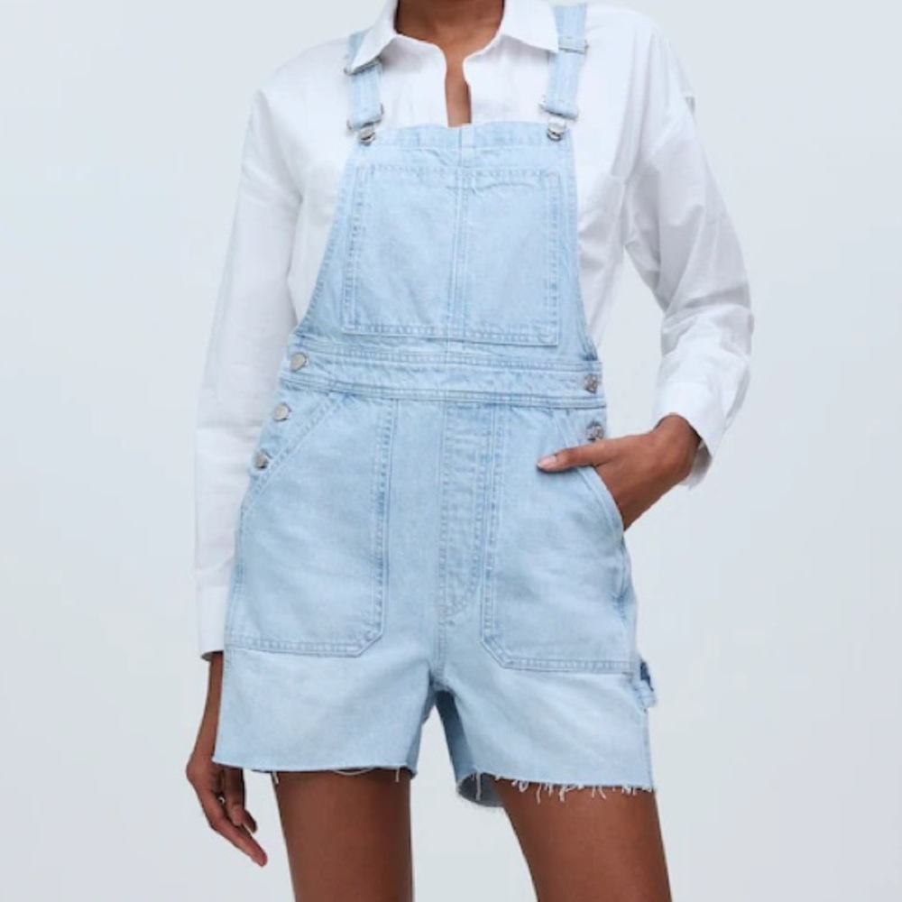 Madewell Carpenter Denim Oversized Light Wash Raw Hem Shortalls Small